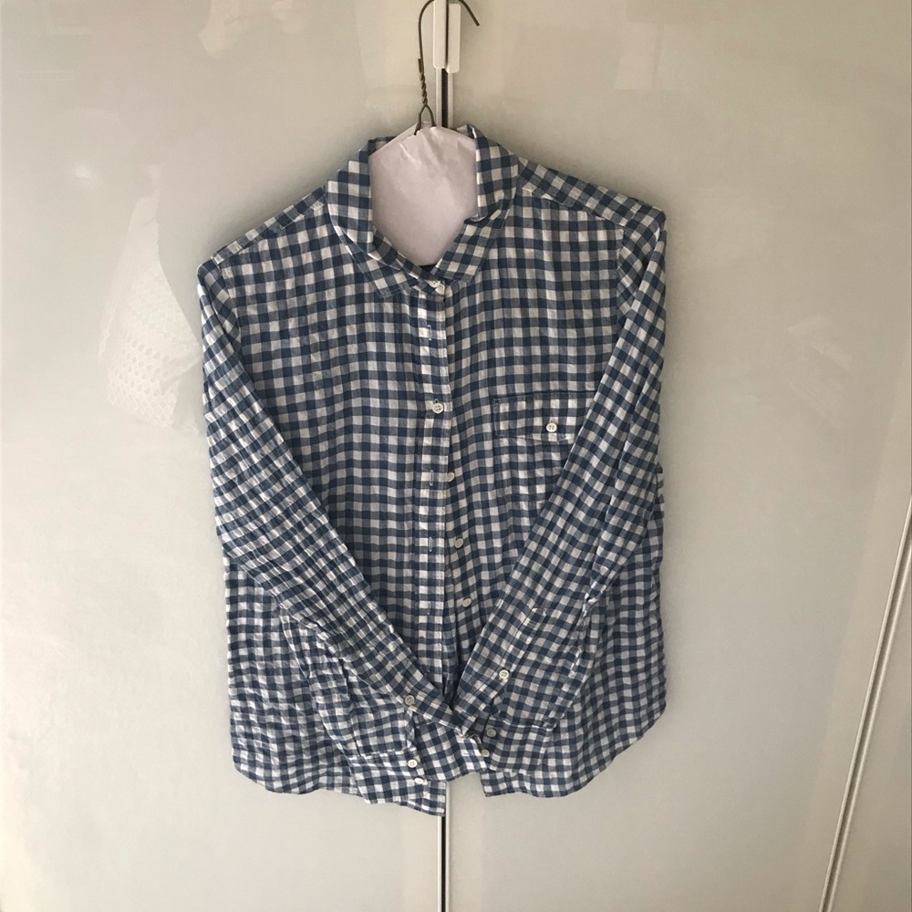 J Crew the “perfect shirt”, seersucker gingham